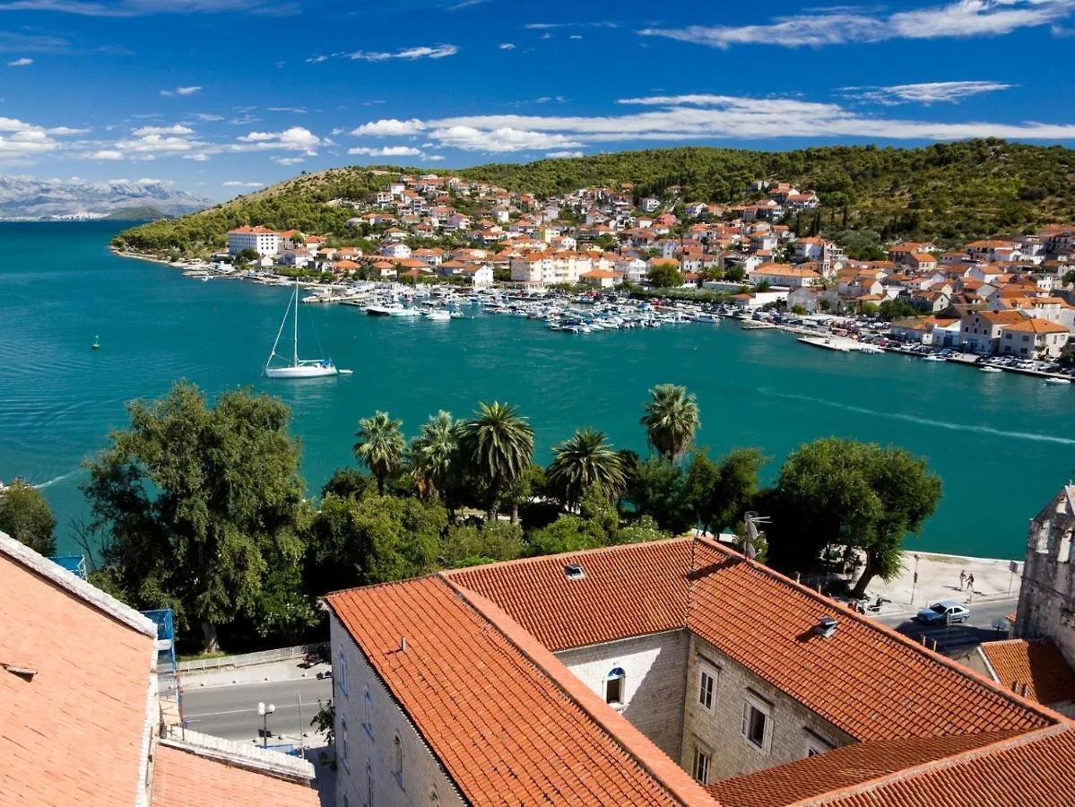 Holiday Apartment In Okrug Gornji With Terrace, Air Conditioning, Wifi 3436-1 Trogir