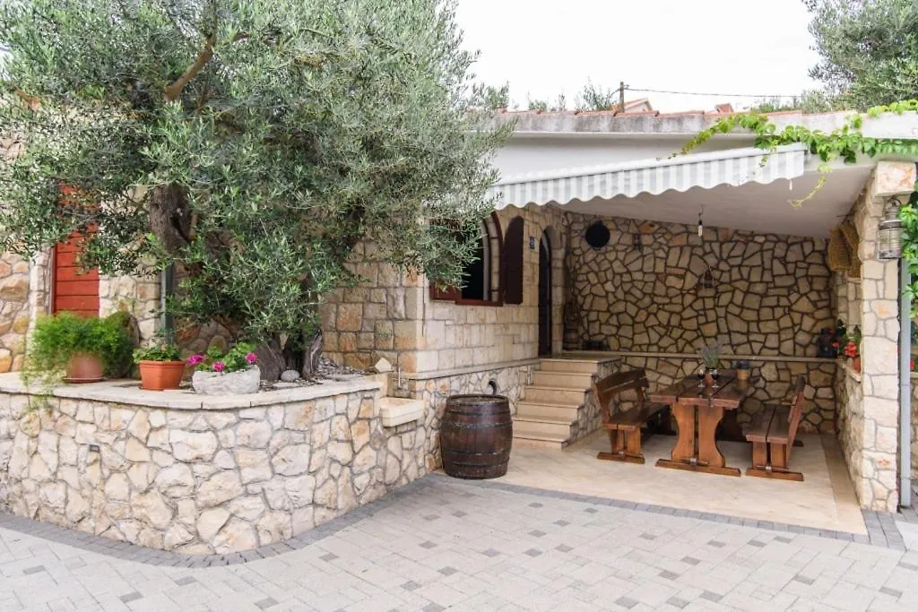 Holiday Apartment In Okrug Gornji With Terrace, Air Conditioning, Wifi 3436-1 Trogir